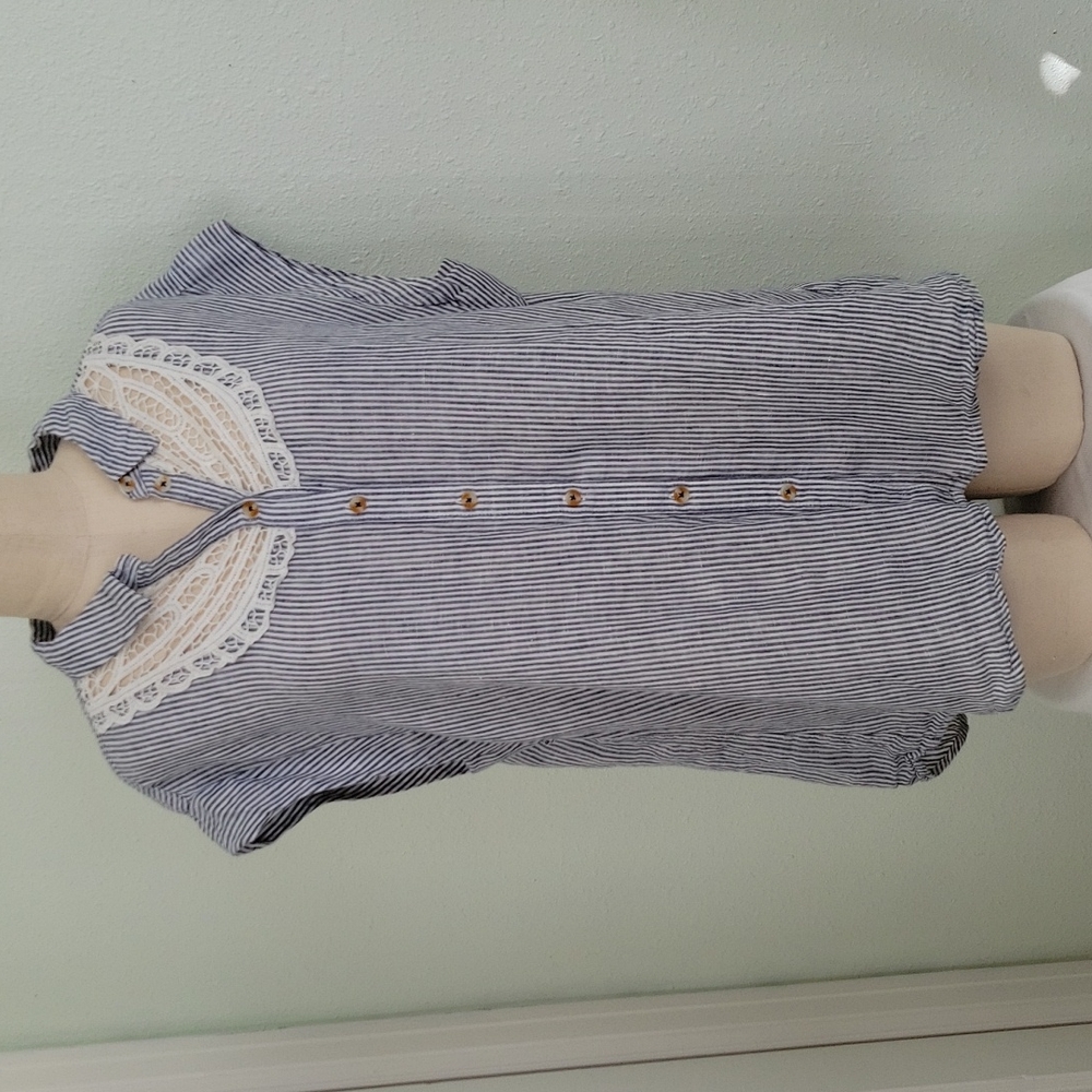 Maeve by Anthropologie XL blue and white stripe top w/ lace inserts